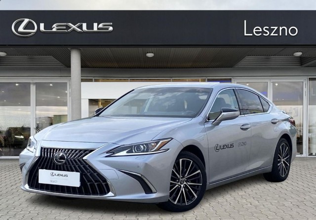 lexus